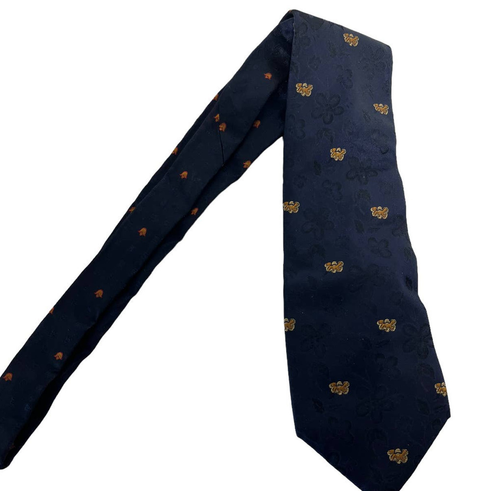 The Metropolitan Museum 100% Silk Tie Made In USA